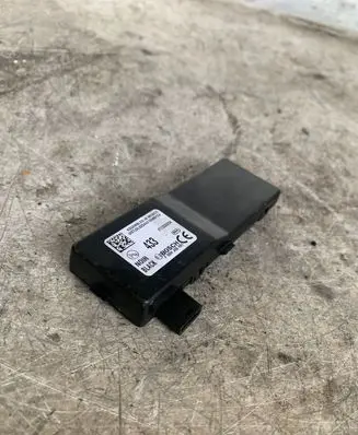 Opel Insignia A Antenna control unit 13503204