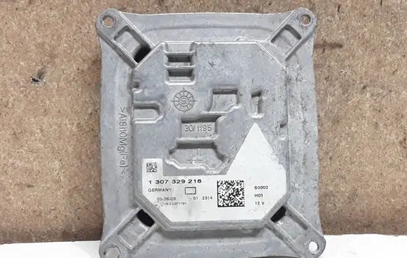Audi A4 S4 B8 8K Headlight ballast module Xenon 1307329218