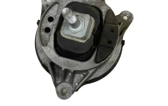 BMW 4 F36 Gran coupe Engine mount bracket 6787659 22116787659