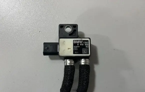 BMW 3 G20 G21 Exhaust gas temperature sensor 8490050