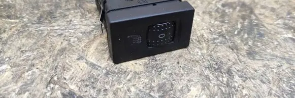 Volkswagen PASSAT B5.5 Seat heating switch 3B0963564D