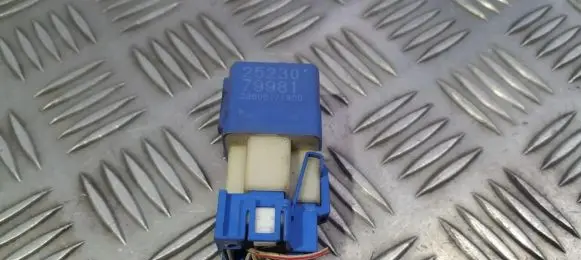 Nissan Almera Other relay 2523079981