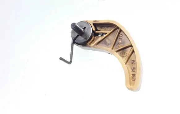 Volkswagen PASSAT B6 Slide rail for timing chain 038115130