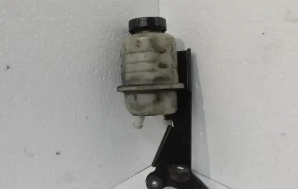 Nissan Navara Power steering fluid tank/reservoir 9978PA66GF33