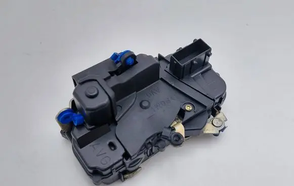 Peugeot Partner Front door lock