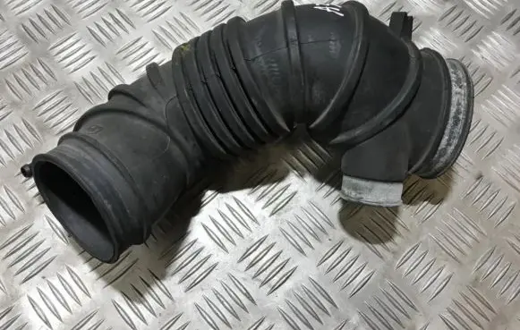Mitsubishi Space Star Air intake hose/pipe