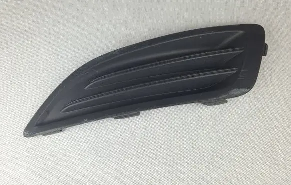 Ford Fiesta Front bumper lower grill C1BB15A222B C1BB-15A222-B