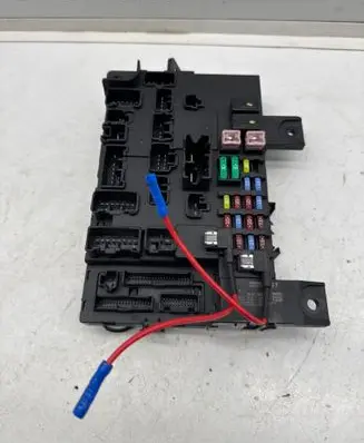 Mitsubishi Outlander Fuse box set 8637B697 C8637011A C8637011S