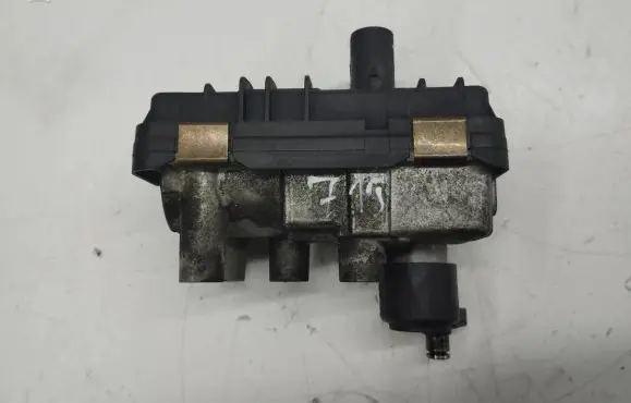 BMW 5 F10 F11 Turbine electric control actuator 