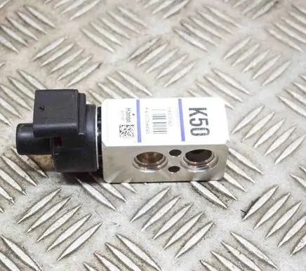 Hyundai Kona I Air conditioning (A/C) expansion valve 97775K4500