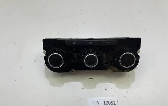 Skoda Octavia Mk2 (1Z) Climate control unit 3T0820047R 5HB00975240