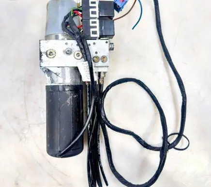 Peugeot 307 CC Convertible roof hydraulic pump DAI1104715 PT0B05260464 0562130106