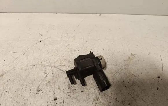 Audi A7 S7 4G Turbo solenoid valve 54454915
