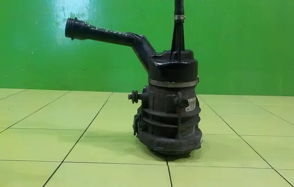 Peugeot 308 Power steering pump 9672719880
