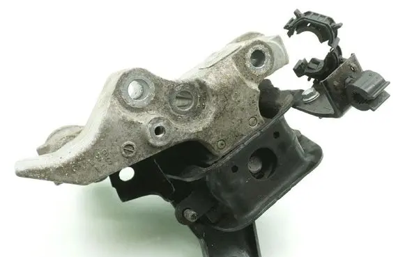 Lexus RX 450H Engine mount vacuum valve 