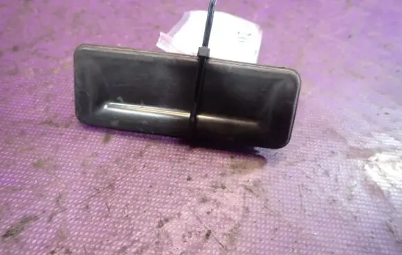 Skoda Octavia Mk2 (1Z) Tailgate/boot open switch button 