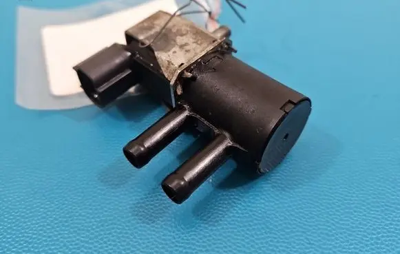 Suzuki SX4 S-Cross Turbo solenoid valve K5T48574 IMPRK1562043