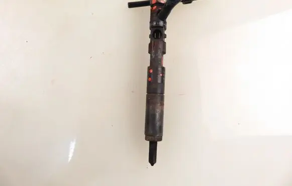Renault Clio II Fuel injector 8200049876 8200553570 EJBR04101D