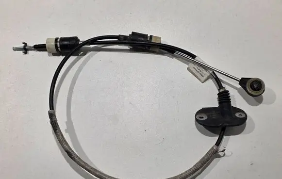 Volvo V60 Gear shift cable linkage 617008