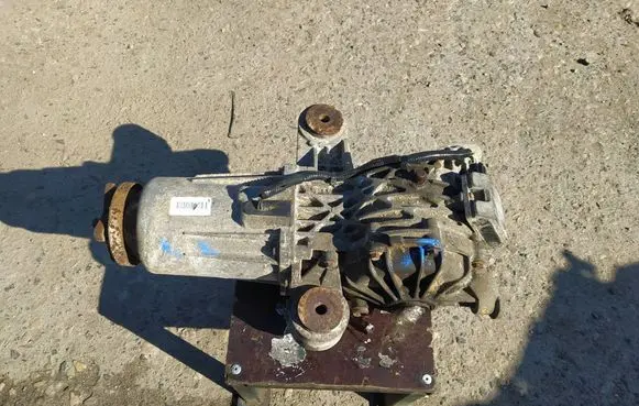 Chevrolet Captiva Rear differential 25860700