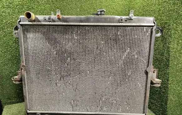 Coolant radiator