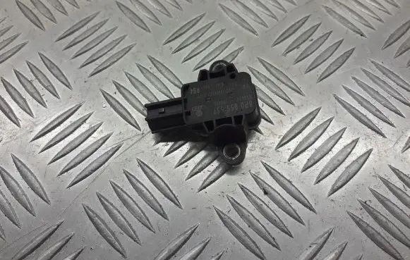 Audi A4 S4 B7 8E 8H Airbag deployment crash/impact sensor 8P0955557