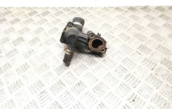 Ford Focus Thermostat/thermostat housing 2S4Q8594AB