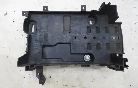 Opel Mokka Battery bracket 95933269