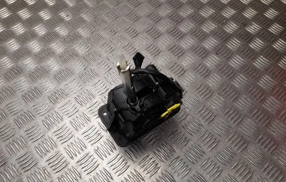 Volkswagen Amarok Gear shifter/selector 2H1713025E