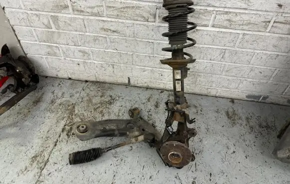 Skoda Octavia Mk3 (5E) Front suspension assembly kit set 5Q0413023 5Q3412014B