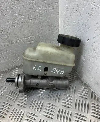 KIA Sorento Master brake cylinder