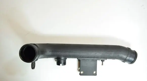 Audi A4 S4 B5 8D Intercooler hose/pipe 8D0145840A