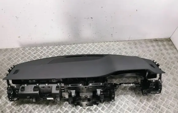 Land Rover Evoque II Dashboard
