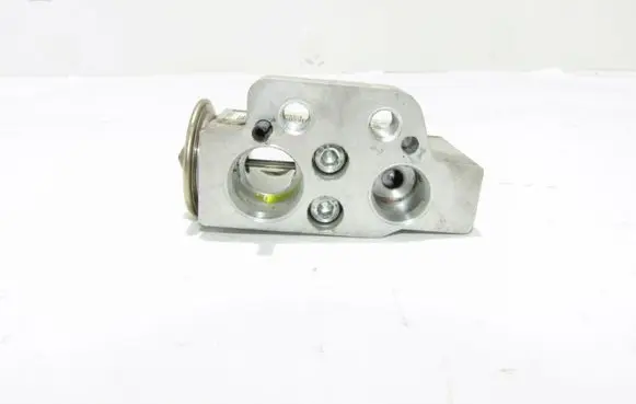 Air conditioning (A/C) expansion valve