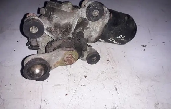 Mazda 323 Wiper motor
