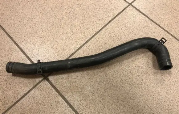 Mercedes-Benz E W212 Engine coolant pipe/hose A2128300696