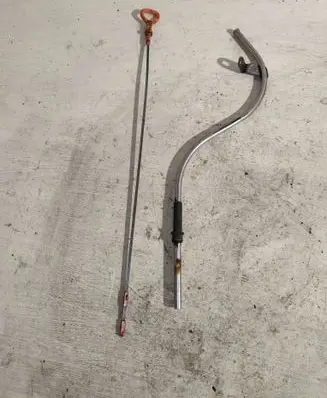 Oil level dip stick