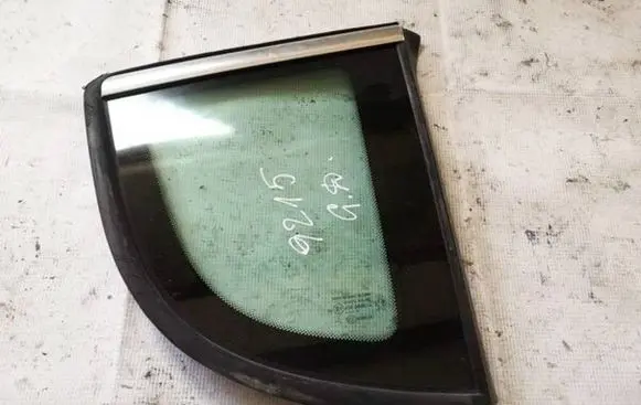 Peugeot 3008 I Rear side window as2