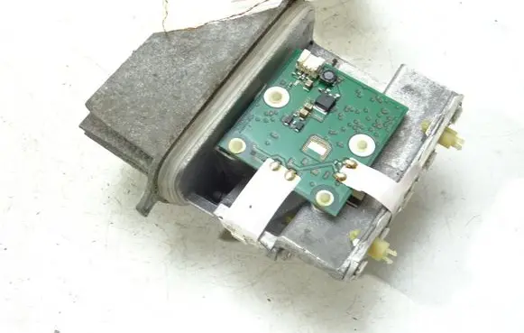 Front indicator light