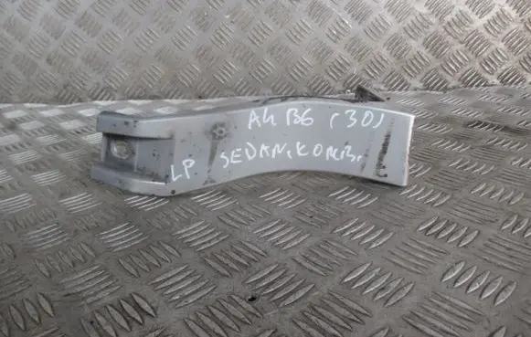 Audi A4 S4 B6 8E 8H Fender mounting bracket