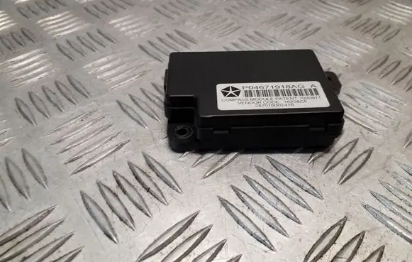 Jeep Patriot GPS navigation control unit/module P04671918AG