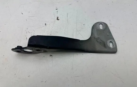 Land Rover Discovery 4 - LR4 Front bumper mounting bracket 29030