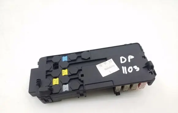 Mercedes-Benz R W251 Fuse module A2115452601