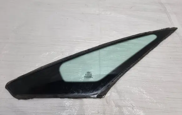 Ford S-MAX Front triangle window/glass 