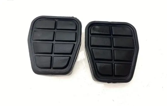 Subaru Outback Brake pedal bracket assembly 