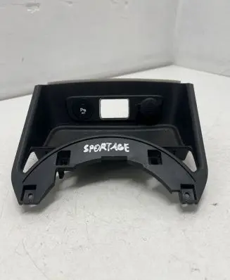 KIA Sportage Glove box central console 846313U020