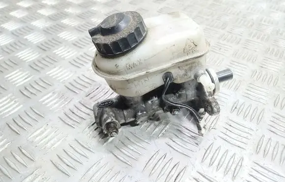 KIA Clarus Master brake cylinder