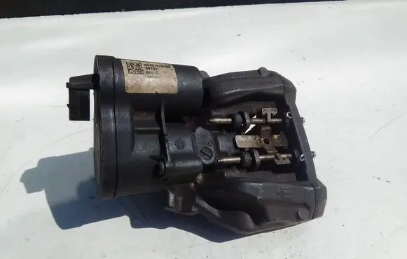 Maserati Ghibli Rear brake caliper 06701020580