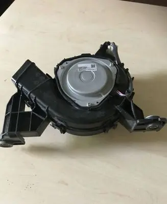 Hyundai Ioniq Hybrid/electric vehicle battery fan 37580CM000
