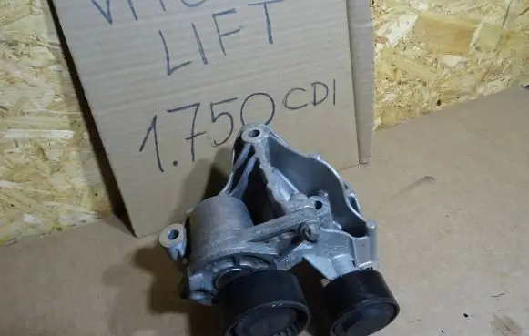 Mercedes-Benz Vito Viano W447 Alternator belt tensioner 117105659R